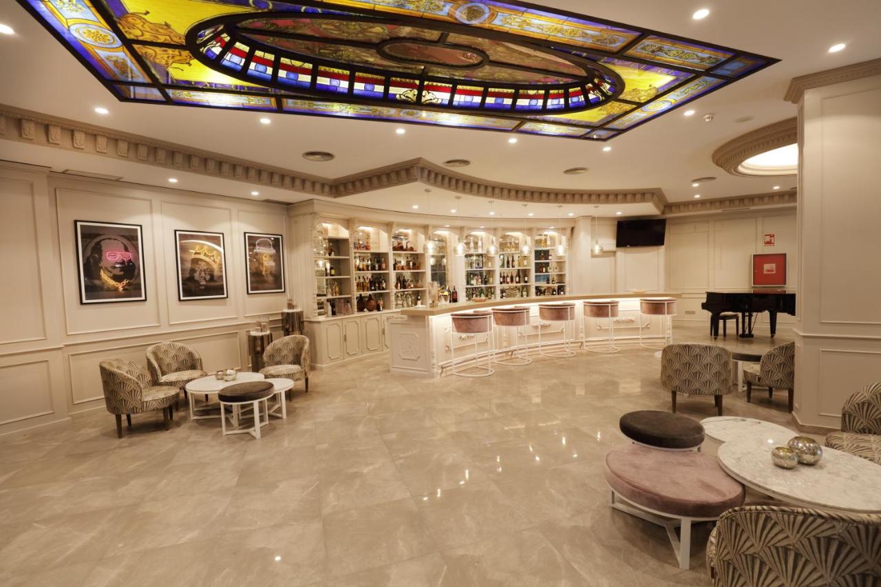 Boutique Hotel B51 Marbella Bagian luar foto