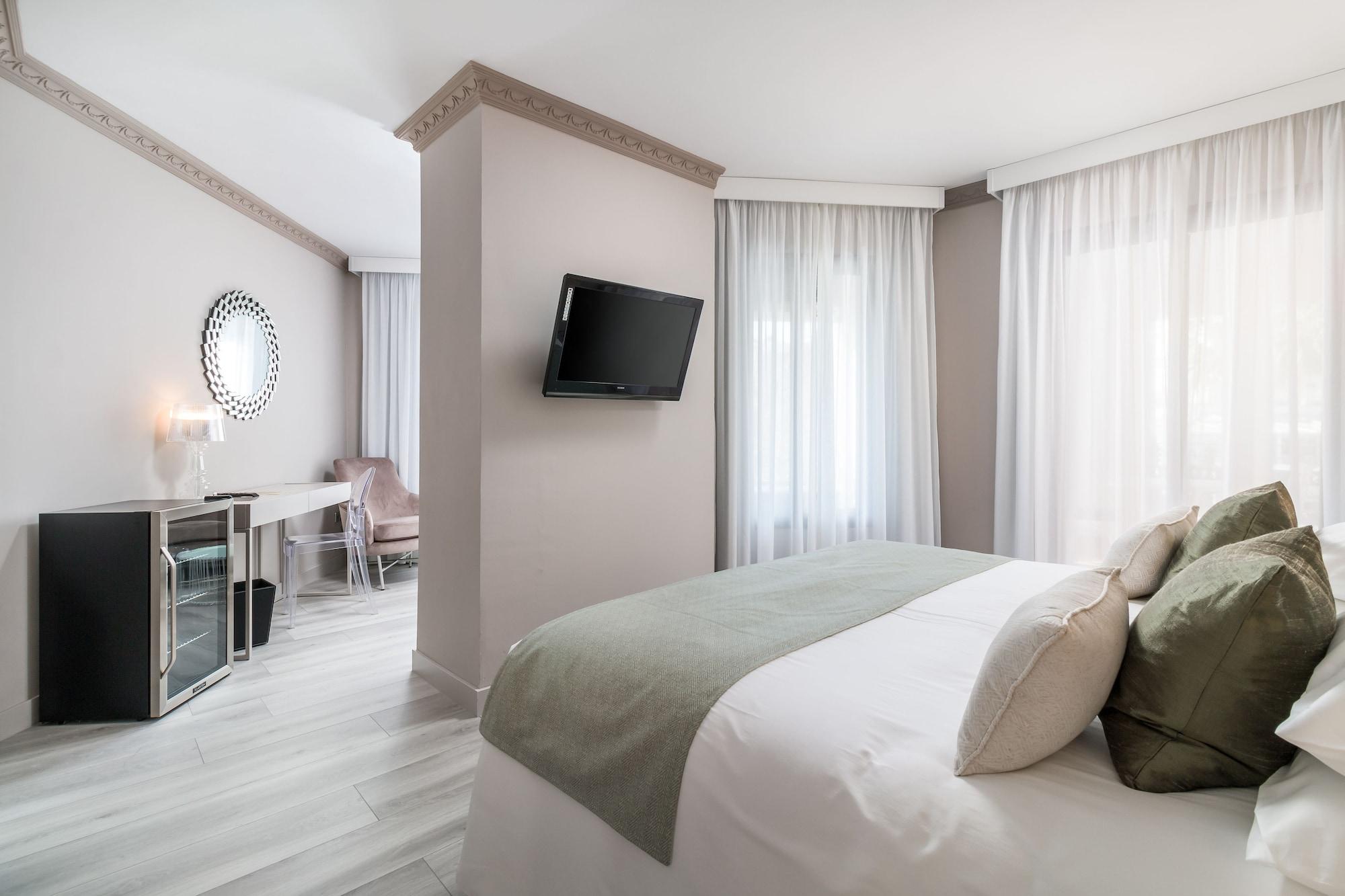 Boutique Hotel B51 Marbella Bagian luar foto